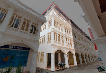 576 Sqm Shophouse For Rent - Sala Kamreuk, Siem Reap thumbnail