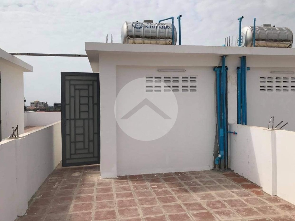 4 Bedroom Commercial Shophouse For Sale - Svay Dangkum, Siem Reap - Image 9