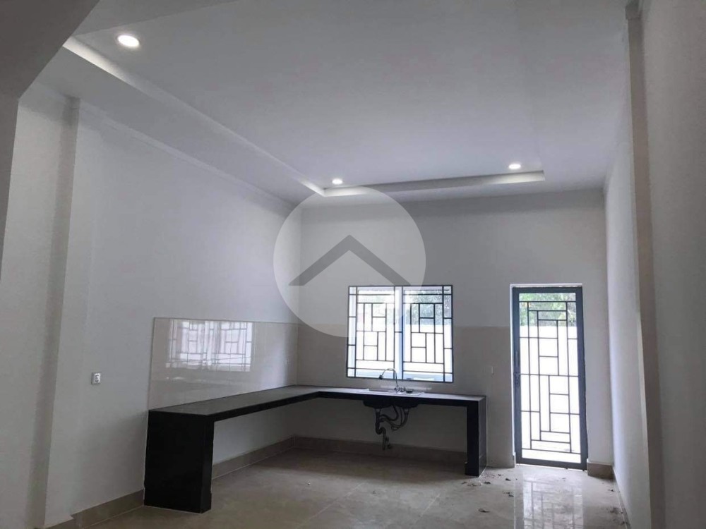 4 Bedroom Commercial Shophouse For Sale - Svay Dangkum, Siem Reap - Image 3