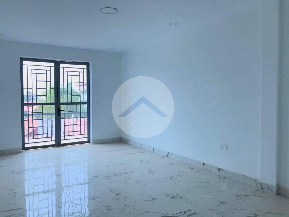 4 Bedroom Commercial Shophouse For Sale - Svay Dangkum, Siem Reap - Image 5