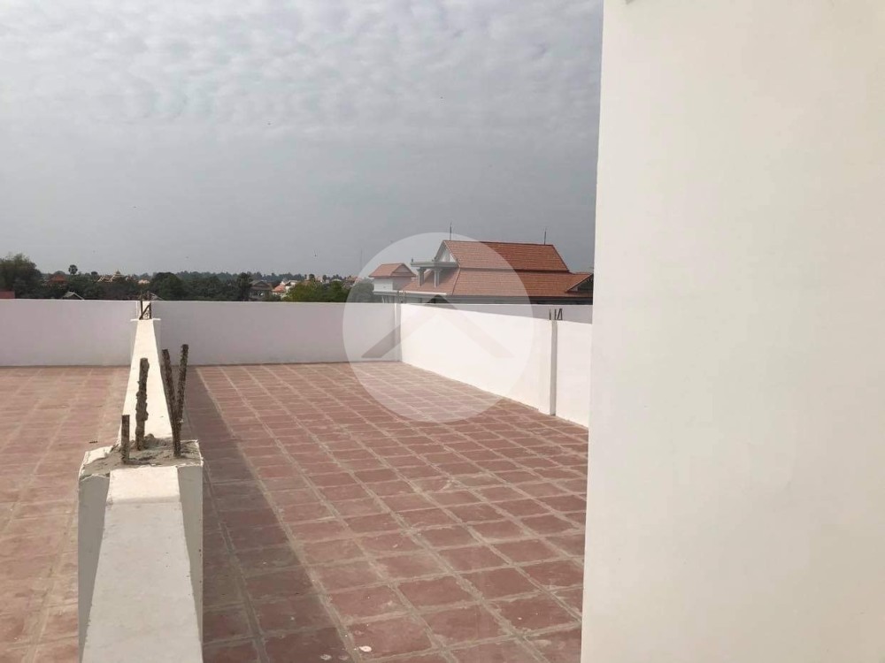 4 Bedroom Commercial Shophouse For Sale - Svay Dangkum, Siem Reap - Image 10