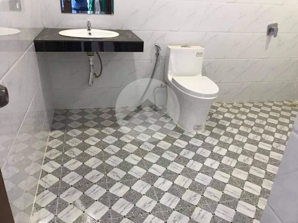 4 Bedroom Commercial Shophouse For Sale - Svay Dangkum, Siem Reap - Image 8
