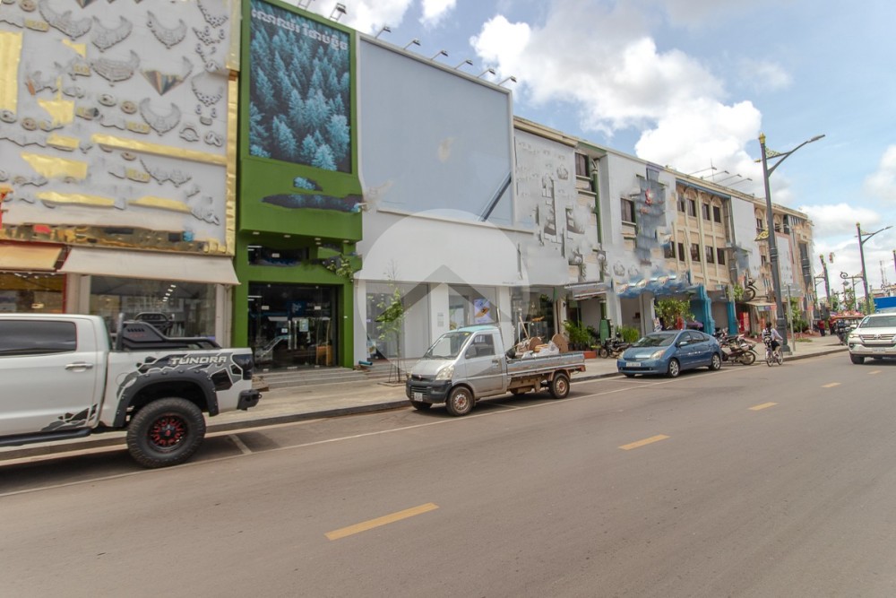 3 Bedroom Commercial Shophouse For Sale - Svay Dangkum, Siem Reap - Image 3