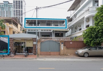2 Bedroom Renovated Apartment For Rent - BKK1, Phnom Penh thumbnail