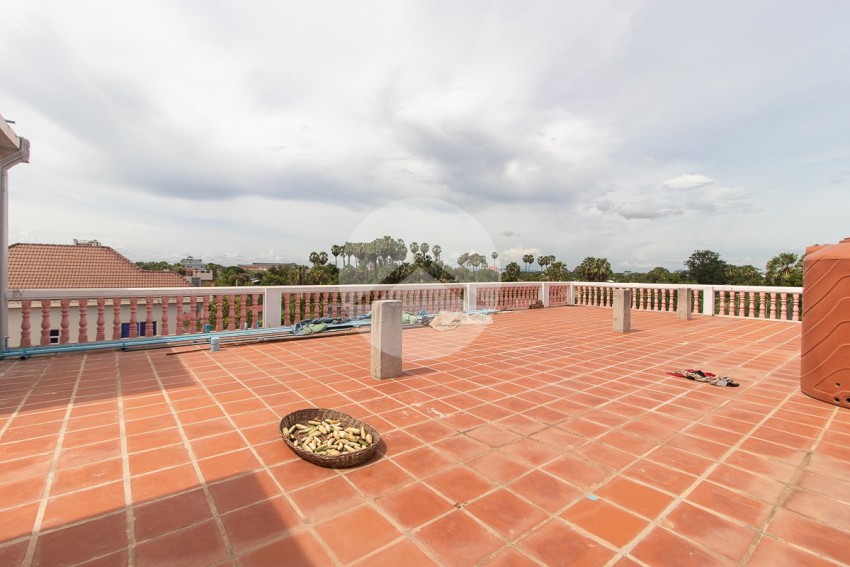 5 Bedroom House For Sale - Slor Kram, Siem Reap