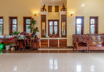 8 Bedroom Villa For Sale - Sala Kamreuk, Siem Reap thumbnail