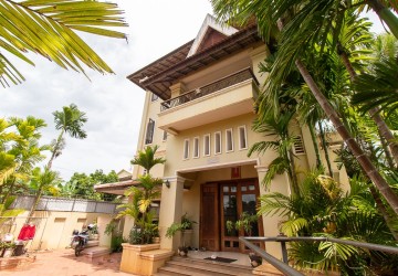 8 Bedroom Villa For Sale - Sala Kamreuk, Siem Reap thumbnail