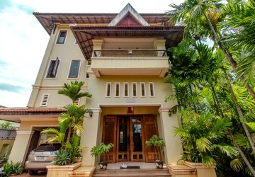 8 Bedroom Villa For Sale - Sala Kamreuk, Siem Reap thumbnail