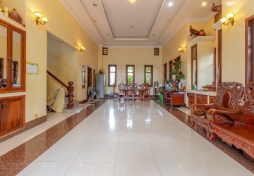 8 Bedroom Villa For Sale - Sala Kamreuk, Siem Reap thumbnail