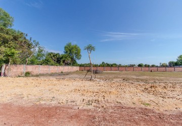 Land For Sale - Next to Golf Course, Svay Dangkum, Siem Reap thumbnail