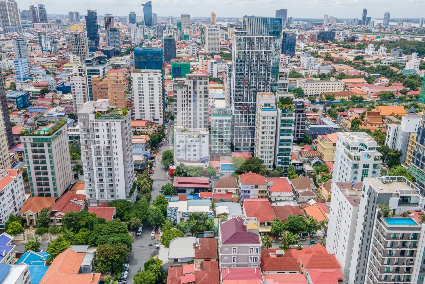 1,094 Sqm Corner Land For Sale in BKK1- Phnom Penh