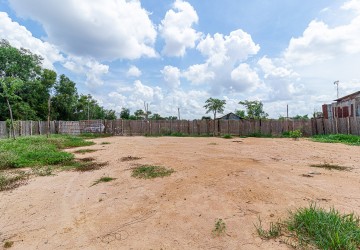 834 Sqm Land For Sale - Kandaek, Siem Reap thumbnail