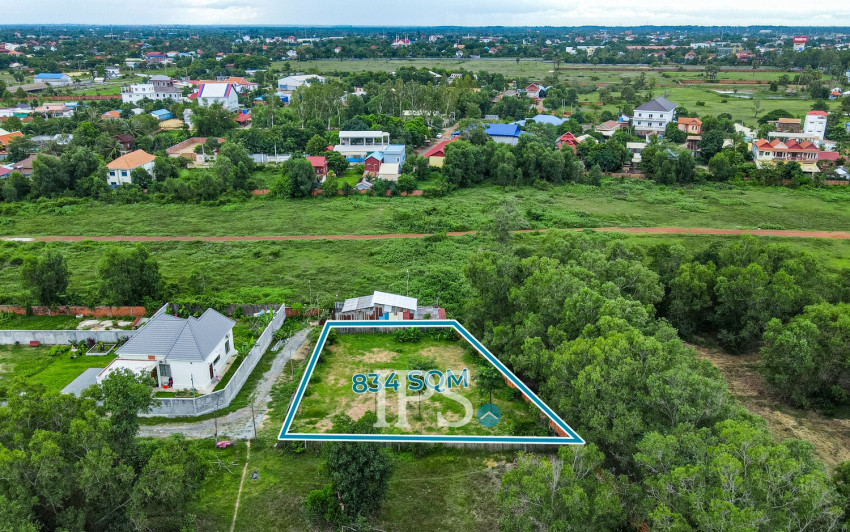 834 Sqm Land For Sale - Kandaek, Siem Reap