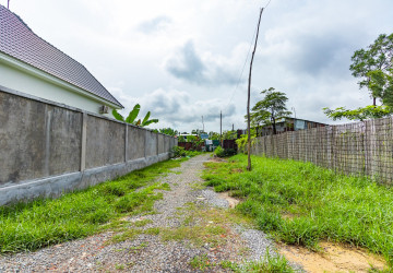 834 Sqm Land For Sale - Kandaek, Siem Reap thumbnail