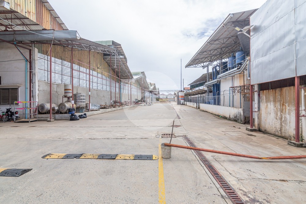 600 Sqm Warehouse Space For Rent - NR2, Phnom Penh - Image 4