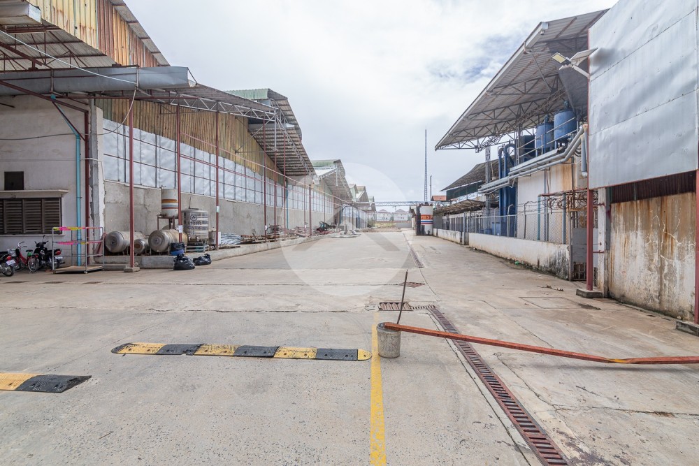 600 Sqm Warehouse Space For Rent - NR2, Phnom Penh - Image 3