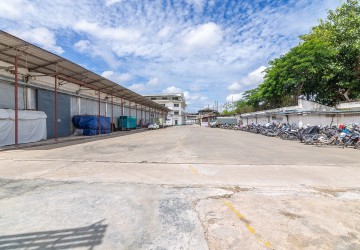 600 Sqm Warehouse Space For Rent - NR2, Phnom Penh thumbnail