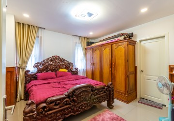 6 Bedroom Queen Villa For Sale - Chip Mong Landmark 60M, Phnom Penh thumbnail