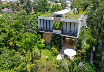 3 Bedroom Luxury Villa For Sale - Sala Kamreuk, Siem Reap thumbnail