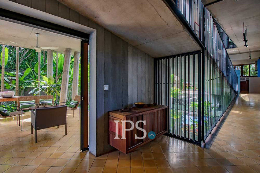 3 Bedroom Luxury Villa For Sale - Sala Kamreuk, Siem Reap