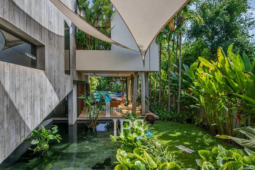 3 Bedroom Luxury Villa For Sale - Sala Kamreuk, Siem Reap