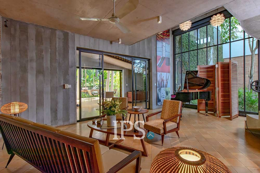 3 Bedroom Luxury Villa For Sale - Sala Kamreuk, Siem Reap