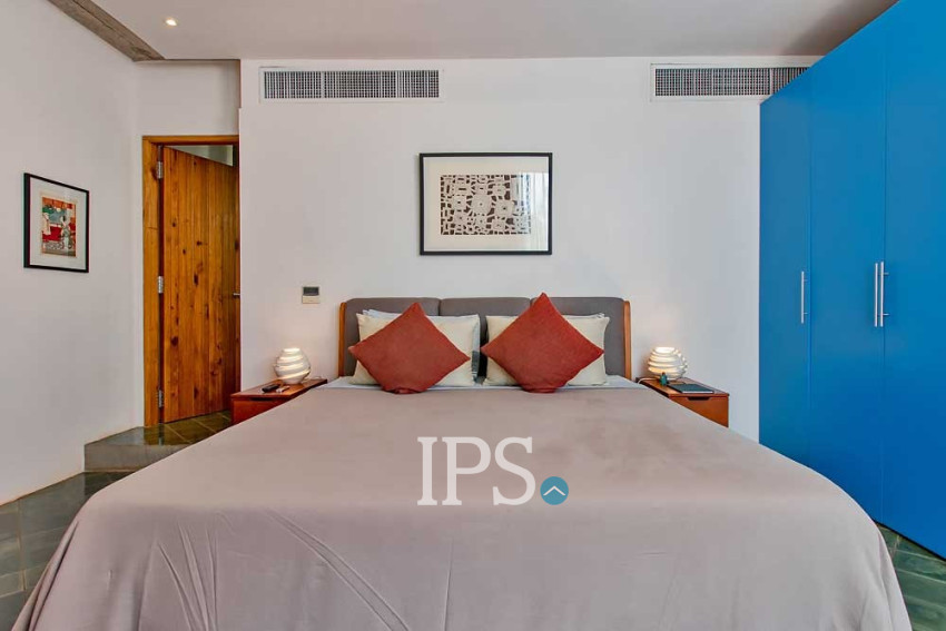 3 Bedroom Luxury Villa For Sale - Sala Kamreuk, Siem Reap