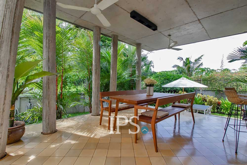 3 Bedroom Luxury Villa For Sale - Sala Kamreuk, Siem Reap