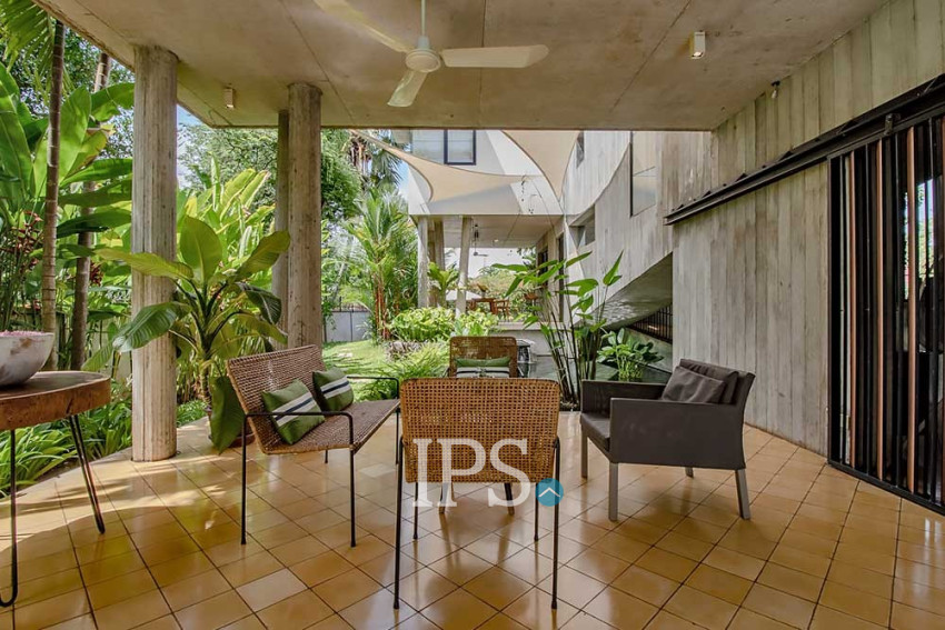 3 Bedroom Luxury Villa For Sale - Sala Kamreuk, Siem Reap