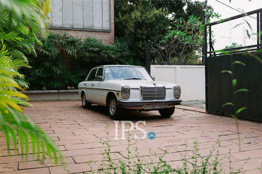 3 Bedroom Luxury Villa For Sale - Sala Kamreuk, Siem Reap