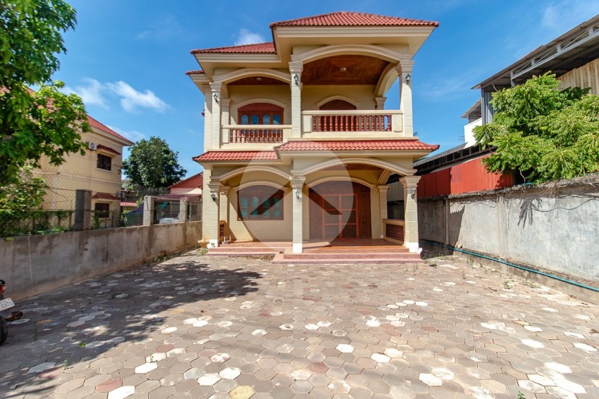 4 Bedroom House For Sale - Svay Dangkum, Siem Reap