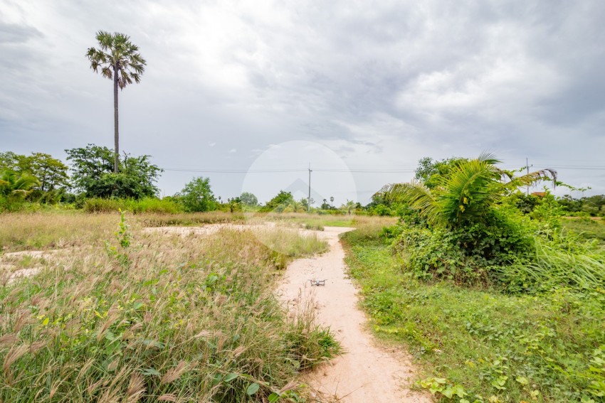 1.8 Hectare Land For Sale - Kandal Stueng, Kandal Province
