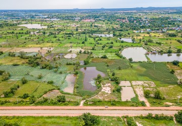 1.8 Hectare Land For Sale - Kandal Stueng, Kandal Province thumbnail