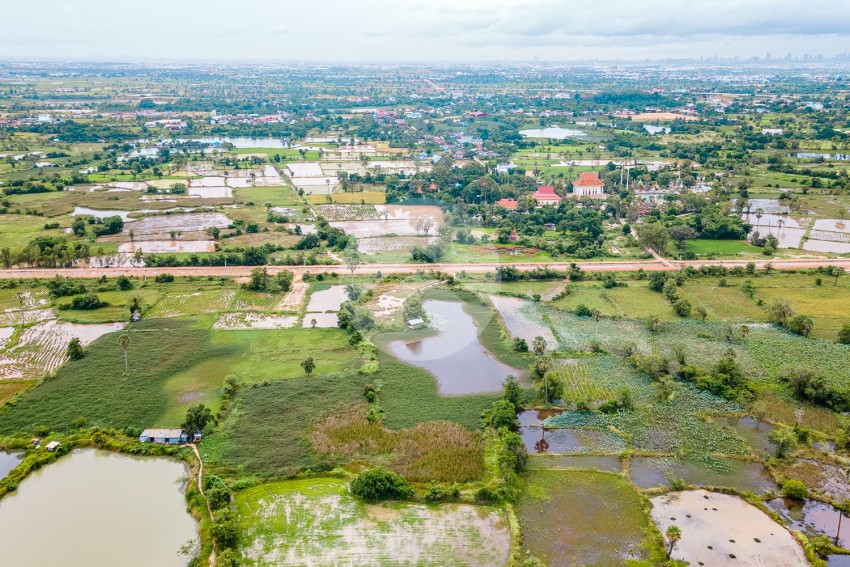 1.8 Hectare Land For Sale - Kandal Stueng, Kandal Province