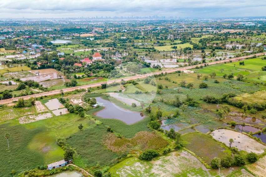 1.8 Hectare Land For Sale - Kandal Stueng, Kandal Province