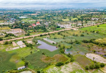 1.8 Hectare Land For Sale - Kandal Stueng, Kandal Province thumbnail