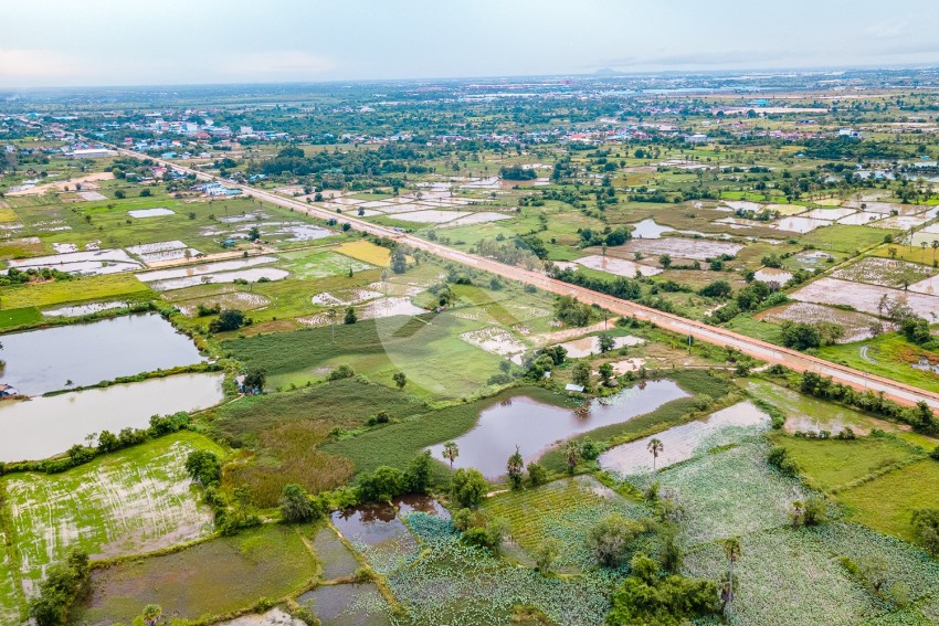 1.8 Hectare Land For Sale - Kandal Stueng, Kandal Province