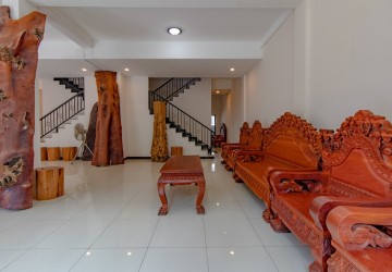 5 Bedroom Villa For Sale - Svay Thom, Siem Reap thumbnail