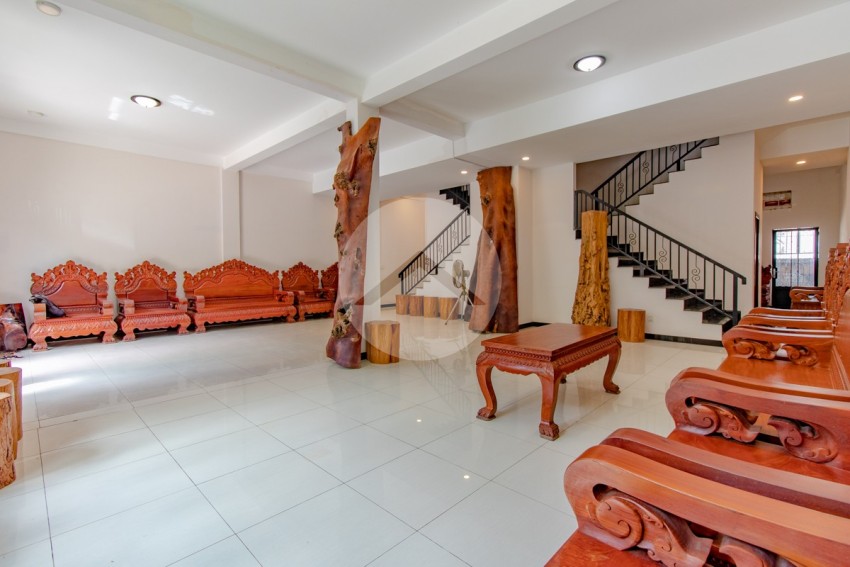 5 Bedroom Villa For Rent - Svay Thom, Siem Reap