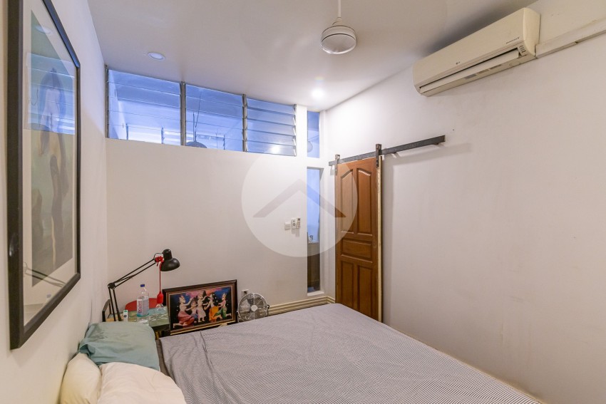 1 Bedroom Apartment For Sale - Near National Museum- Phnom Penh