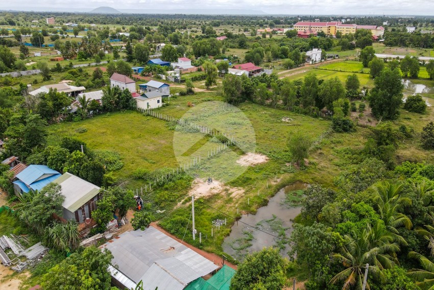 ដី ១,៥២០ ម៉ែត្រការ៉េ សម្រាប់លក់ - ផ្លូវ ៦០, នគរធំ, ខេត្តសៀមរាប