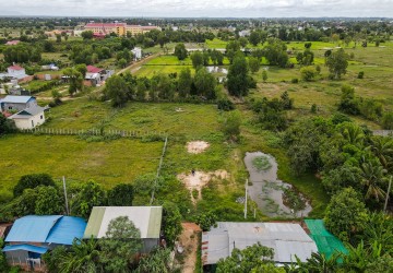 800 Sqm Residential Land For Sale - Road 60, Nokor Thum, Siem Reap thumbnail