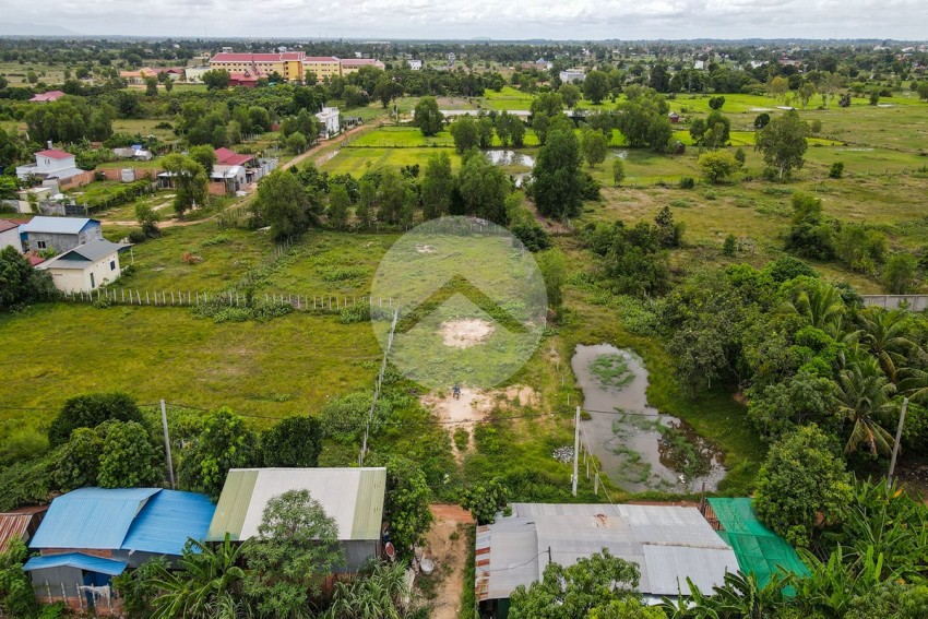 ដី ១,៥២០ ម៉ែត្រការ៉េ សម្រាប់លក់ - ផ្លូវ ៦០, នគរធំ, ខេត្តសៀមរាប