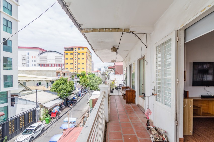 2 Bedroom Duplex Apartment For Rent - BKK3, Phnom Penh
