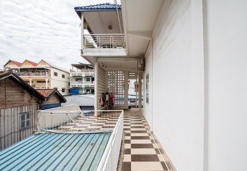 Renovated Duplex 2 Bedroom Apartment For Rent - BKK3, Phnom Penh thumbnail