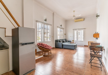 Renovated Duplex 2 Bedroom Apartment For Rent - BKK3, Phnom Penh thumbnail