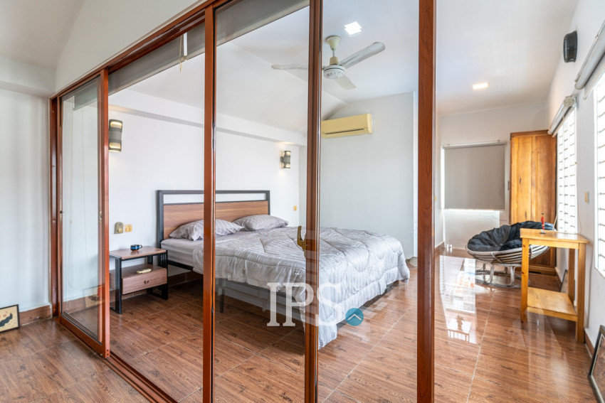 Renovated Duplex 2 Bedroom Apartment For Rent - BKK3, Phnom Penh