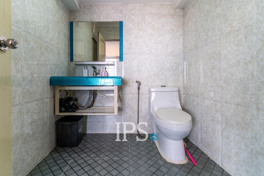 Renovated Duplex 2 Bedroom Apartment For Rent - BKK3, Phnom Penh