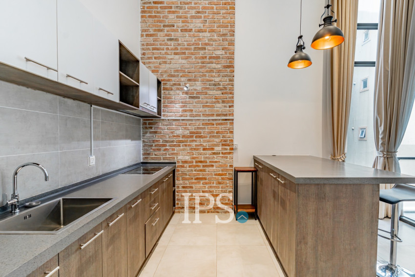 Duplex 2 Bedroom Serviced Apartment For Rent - BKK1, Phnom Penh