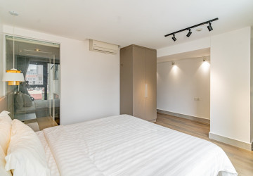 Duplex 2 Bedroom Serviced Apartment For Rent - BKK1, Phnom Penh thumbnail